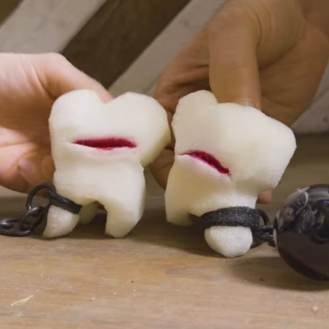 Two Front Teeth Puppets image 3
